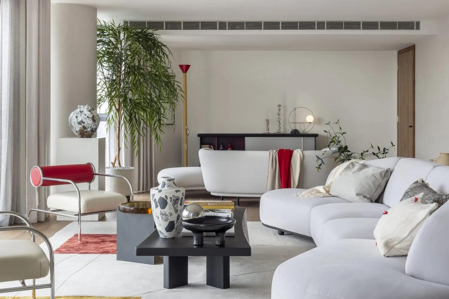 SCP Contracts priced up and supplied the furnishings for this stylish show apartment design by Johnson Naylor